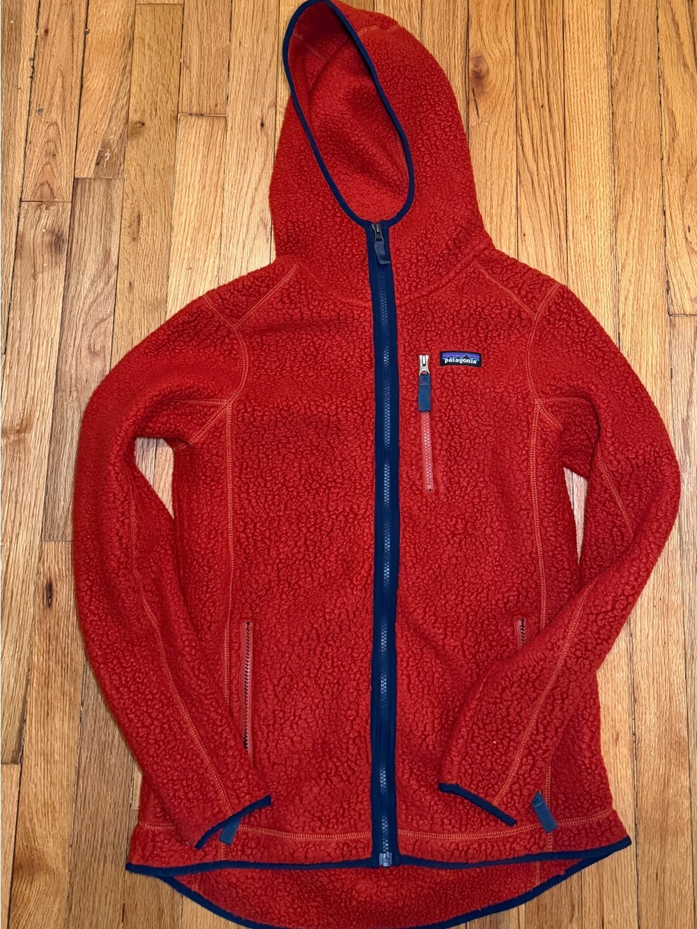 Patagonia NWOT Women’s Fleece Full Zip Hooded Hoodie Pockets Red/Blue Solid M